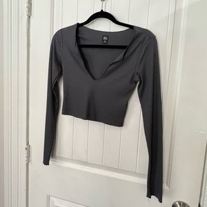 BDG Urban Outfitters Cropped Ribbed Long Sleeve Blouse Shirt in Gray Small